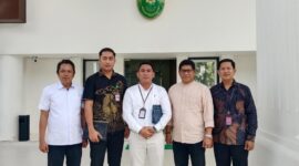 Saat tim kuasa hukum terdakwa Yansori, Sapriadi Syamsudin, SH. MH. ditemui di PN Palembang, Kamis (30/7/2026)