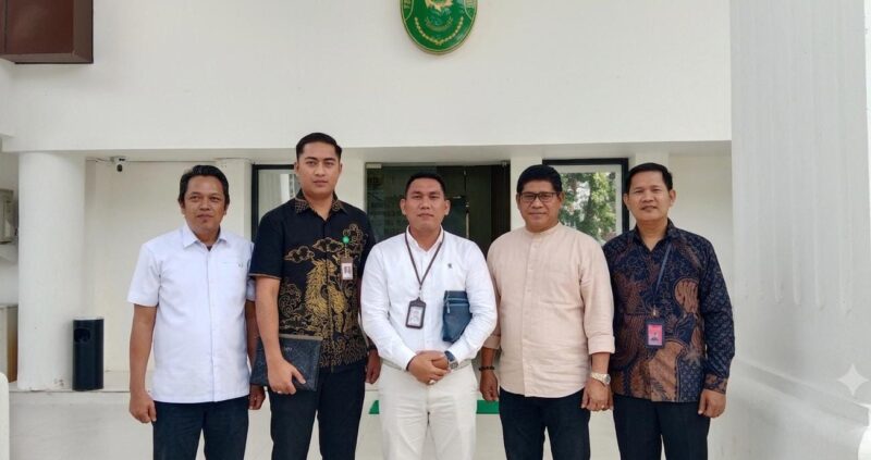 Saat tim kuasa hukum terdakwa Yansori, Sapriadi Syamsudin, SH. MH. ditemui di PN Palembang, Kamis (30/7/2026)