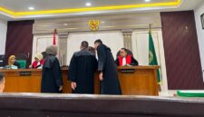 Suasana sidang di Pengadilan Tipikor Palembang saat JPU membacakan tuntutan terhadap terdakwa Yansori dalam perkara dugaan korupsi penjualan lahan kawasan hutan, Kamis (30/7/2026).