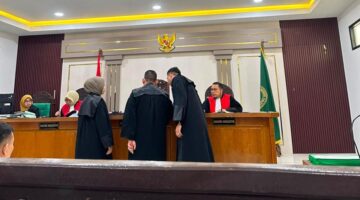 Suasana sidang di Pengadilan Tipikor Palembang saat JPU membacakan tuntutan terhadap terdakwa Yansori dalam perkara dugaan korupsi penjualan lahan kawasan hutan, Kamis (30/7/2026).