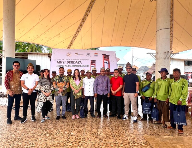 Rayakan HUT ke-55, SSIA dan BATIQA Hotels Percantik Perahu Ketek serta Tingkatkan Literasi Digital Warga Palembang
