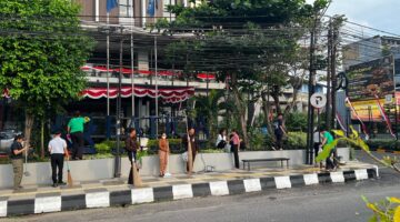 BATIQA Hotel Palembang Gelar Aksi Bersih-Bersih, Wujudkan Lingkungan Hotel yang Nyaman hingga Area Sekitar