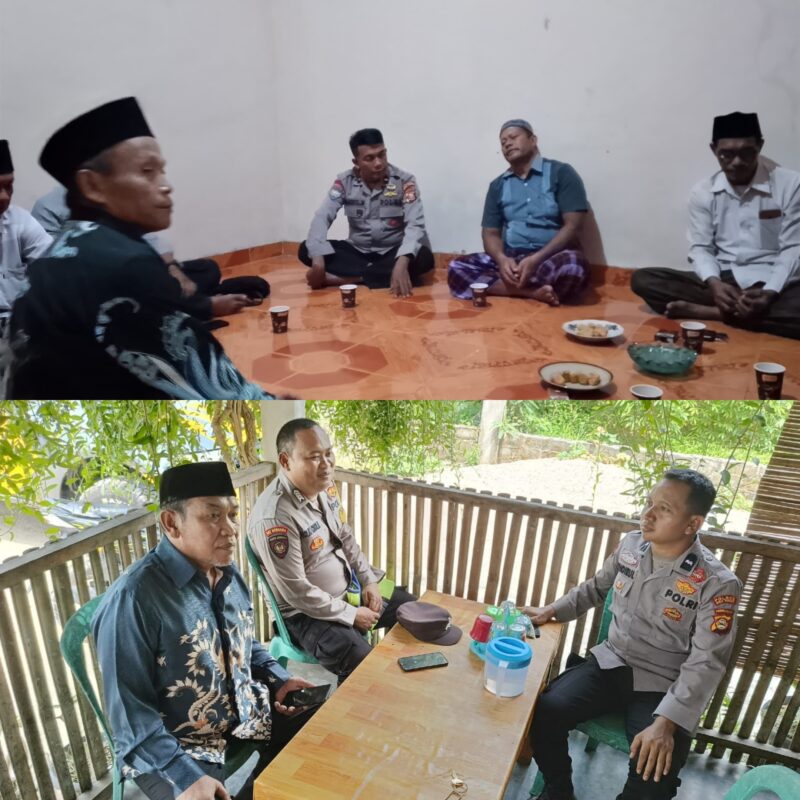 Personel Polsek Buay Madang Timur saat berdialog langsung dengan tokoh agama dan warga di Desa Sumber Harjo (atas) serta Desa Sumber Asri (bawah), Kabupaten OKU Timur. 