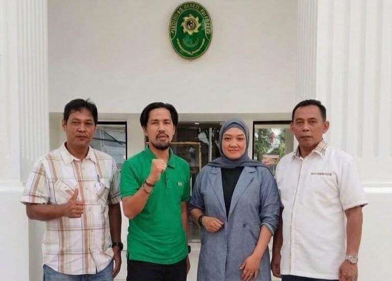 Saat tim kuasa hukum penggugat ditemui di PN Palembang, Senin (3/8/2026)