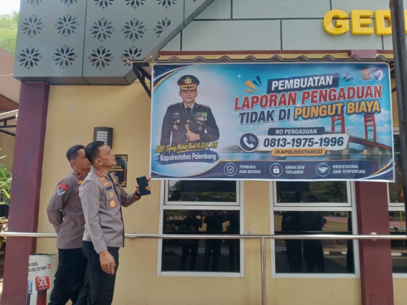 Foto:  Kapolrestabes memantau bener yang  dipasang