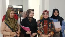 Tim kuasa hukum korban dari LBH Bima Sakti Palembang, Dr. Conie Pania Putri, SH.MH.didampingi Indah Permatasari, SH.saat ditemui di PN Palembang, Senin (3/8/2026)