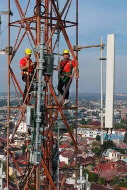 Transformasi BUMN di Bawah Danantara Perkuat Layanan Publik, Telkomsel Tumbuh Sehat di Semester I 2026