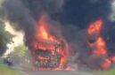 Bus ALS yang terbakar di Jalan Lintas Sumatera beberapa waktu lalu.