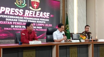 Saat Kepala Kejari Palembang Ali Akbar, SH.MH.gelar konferensi pers Rabu (5/8/2026