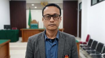 kuasa hukum Iwan Tuaji, Tabrani SH MH,saat ditemui di PN Palembang, Kamis (6/8/2026)