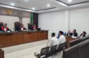 Saat kedua terdakwa dihadirkan diruang sidang di PN Tipikor Palembang, Kamis (6/8/2026)