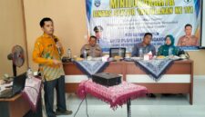 Sejumlah pemangku kepentingan dari unsur Muspika Kecamatan Buay Madang Timur mengikuti pemaparan materi dalam kegiatan Lokakarya Mini Lintas Sektor (Tribulanan) di Aula Pertemuan UPTD Puskesmas Pengandonan, Desa Pengandonan, Kabupaten OKU Timur. 