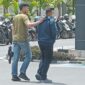 Foto :  pelaku digiring Petugas kepolisian
