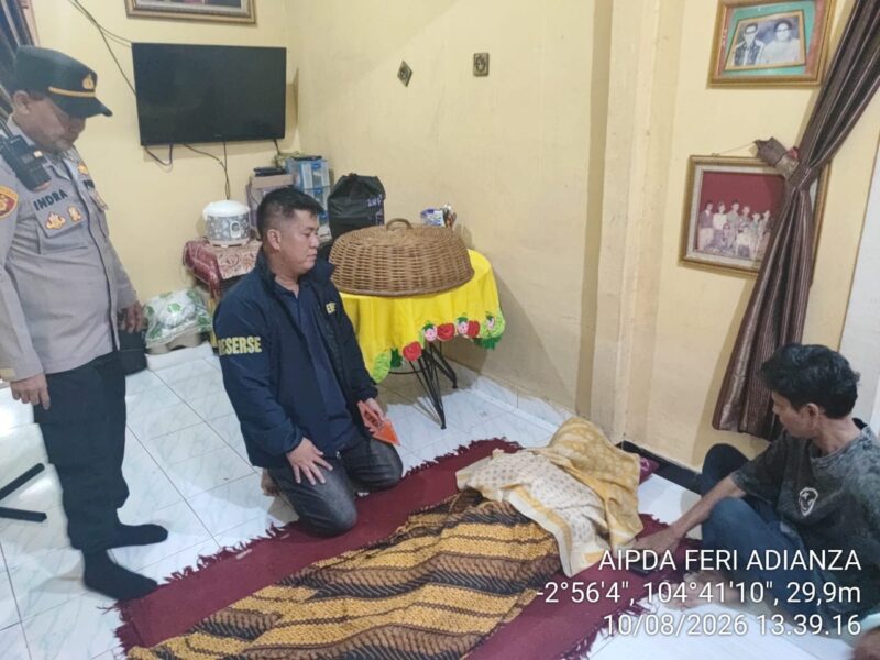 Foto korban di rumah duka