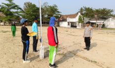 Matangkan Persiapan HUT RI ke-81, Personel Polsek dan Koramil Buay Madang Timur Gembleng Pasukan Paskibraka