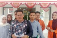 Saat Tim kuasa hukum terdakwa Yansori, Sapriadi Syamsudin, SH.MH.ditemui di PN Tipikor Palembang, Rabu (12/8/2026)