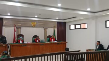 Saat majelis hakim Pengadilan Tipikor pada PN Palembang membacakan amar putusan terhadap terdakwa Yansori dalam persidangan di PN Tipikor Palembang, Rabu (12/8/2026).
