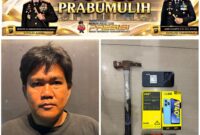 Pelaku saat diamankan di Polres Prabumulih. Foto: dokumen polisi.