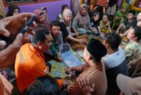 Korban dibawa ke rumah duka. Foto: Basarnas Palembang.
