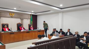 Saat para Terdakwa dihadirkan disidang PN Tipikor Palembang, Kamis (13/8/2026)