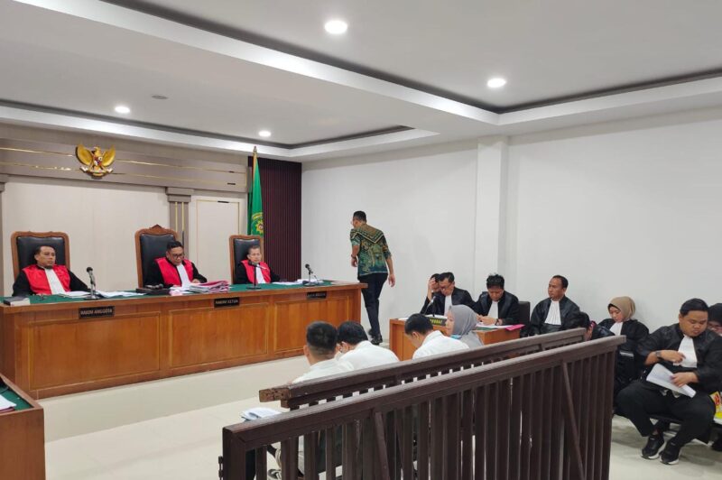 Saat para Terdakwa dihadirkan disidang PN Tipikor Palembang, Kamis (13/8/2026)