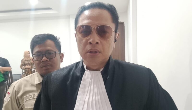 Penasihat hukum Kholizol dan Raga, Dr Darmadi Djufri SH MH saat ditemui di PN Tipikor Palembang, Kamis (13/8/2026)