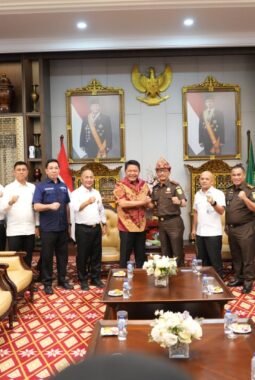 Kajati Sumsel Perkuat Sinergi, Silaturahmi ke DPRD, Griya Agung dan Pengadilan Tinggi