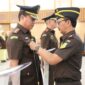 Kajati Sumsel Nurcahyo J.M. memimpin pelantikan dan pengambilan sumpah lima pejabat strategis di lingkungan Kejati Sumsel, Jumat (14/8/2026).