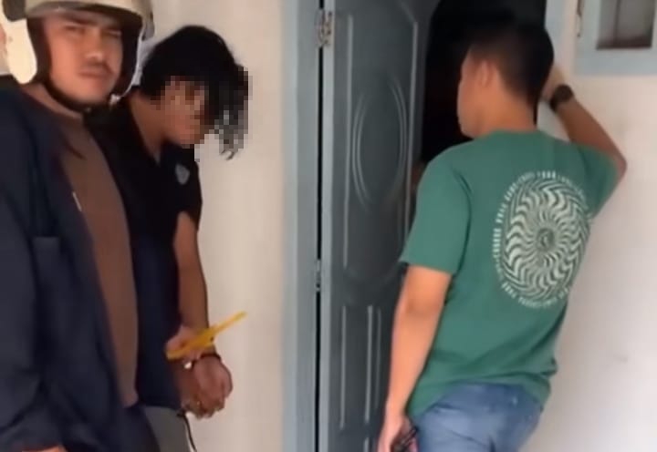 Foto :  pelaku usai diringkus unit Ranmor
