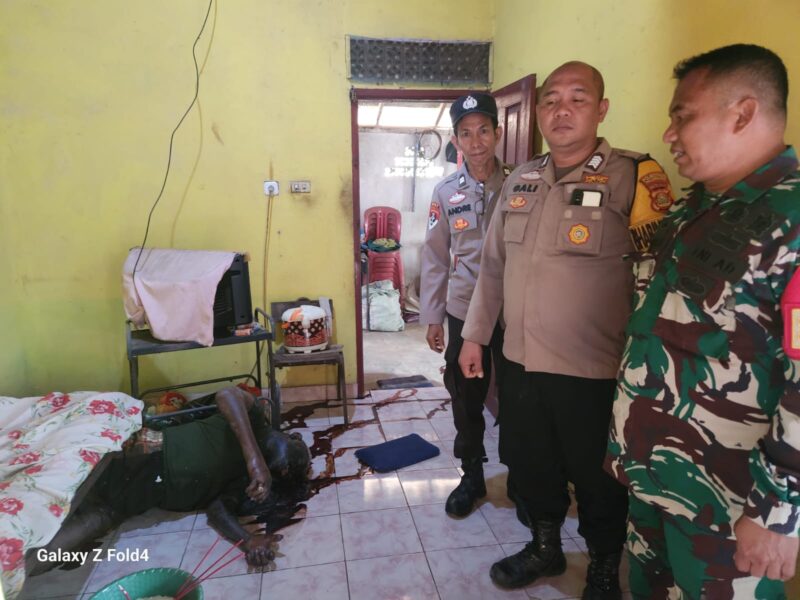 Foto polisi mendatangi tkp