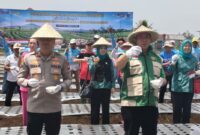 fhoto : tanam serentak bawang putih polres dan pemkot pagar alam dukung swasembada 