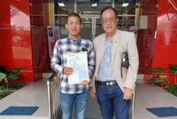 Saat keluarga korban didampingi kuasa hukum H. Budiman Kusairi, SH., MH membuat laporan di polda Sumsel, Rabu (19/8/2026)