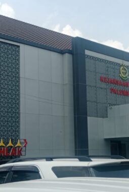 Tiga Pekerja Lapangan Diperiksa dalam Penyidikan Korupsi Lampu Jalan Dishub Palembang
