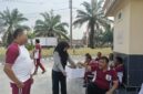 Dipimpin langsung oleh Kapolsek Buay Madang Timur, Iptu Swisspo, seluruh jajaran personel Polsek BMT melaksanakan aksi penggalangan dana bantuan sosial untuk warga terdampak gempa bumi di Nusa Tenggara Timur (NTT).