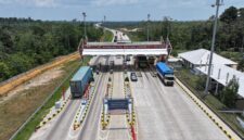 Jalan Tol Betung–Tempino–Jambi Seksi 3 ruas Bayung Lencir–Simpang Ness/Pijoan resmi memberlakukan tarif berbayar bagi seluruh golongan kendaraan mulai Jumat (21/8/2026). Foto: Hutama Karya