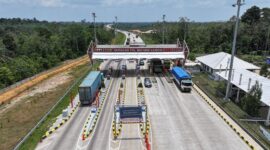 Jalan Tol Betung–Tempino–Jambi Seksi 3 ruas Bayung Lencir–Simpang Ness/Pijoan resmi memberlakukan tarif berbayar bagi seluruh golongan kendaraan mulai Jumat (21/8/2026). Foto: Hutama Karya