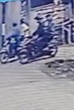 Empat Pelaku Curanmor Terekam CCTV Saat Gondol Motor Korban