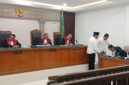Saat para terdakwa kordinasi terhadap tuntutan yang dibacakan oleh JPU pada sidang yang digelar di PN Tipikor palembang, Senin (24/8/2026)