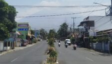 fhoto : penampakan langit pagar alam menunjukkan ada asap samar menyeluti langit