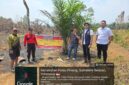 Polisi memasang banner imbauan kepada warga untuk membakar lahan. Foto: polisi.