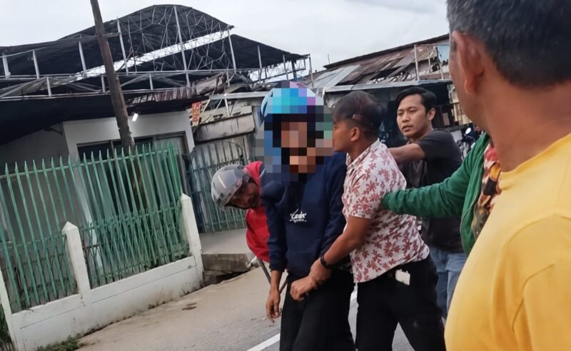Terekam CCTV Hendak Curi Motor di Parkiran Hotel, IA Nyaris Diamuk Warga