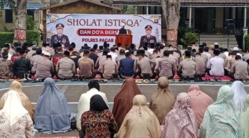 fhoto : sholat istisqo mohon hujan dan selamat dari karhutlah