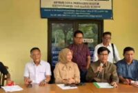 Dosen dn Pegawai universitas PGRI di PTDH
