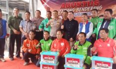 Agustus Terang Benderang, Kapolda Sumsel Salurkan Sembako untuk Pengemudi Ojol