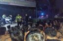 Kapolsek Belitang I AKP Johan Syafri, bersama Kasat Lantas Polres OKU Timur AKP Hermansyah, memberikan pengarahan dan nasehat kepada puluhan remaja yang terjaring dalam Kegiatan Rutin Yang Ditingkatkan (KRYD) gabungan di wilayah Belitang I, OKU Timur.