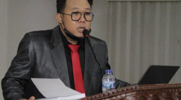 Foto : Ahli Dr. Ismail Pettanasse.,S.H.,M.H.,CRA
DOSEN & KRIMINOLOG FH Universitas Muhammadiyah Palembang