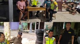 Personel Polsek Buay Madang Timur, Aipda Khoirul Alkaf dan Bripka Nur Holik, saat berdialog dan menyampaikan imbauan kamtibmas kepada warga di Desa Pengandonan (atas) pada malam hari dan di Desa Karang Tengah (bawah) pada pagi hari, Kecamatan Buay Madang Timur, Kabupaten OKU Timur. 