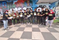 Sentra Budi Perkasa - Yayasan Kawan Lamo Bagikan Ratusan Masker ke Warga Palembang