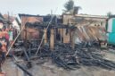 Foto : rumah yang terbakar