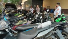 Foto : motor yang di amankan dan, foto kapolrestabes dan kasat reskrim